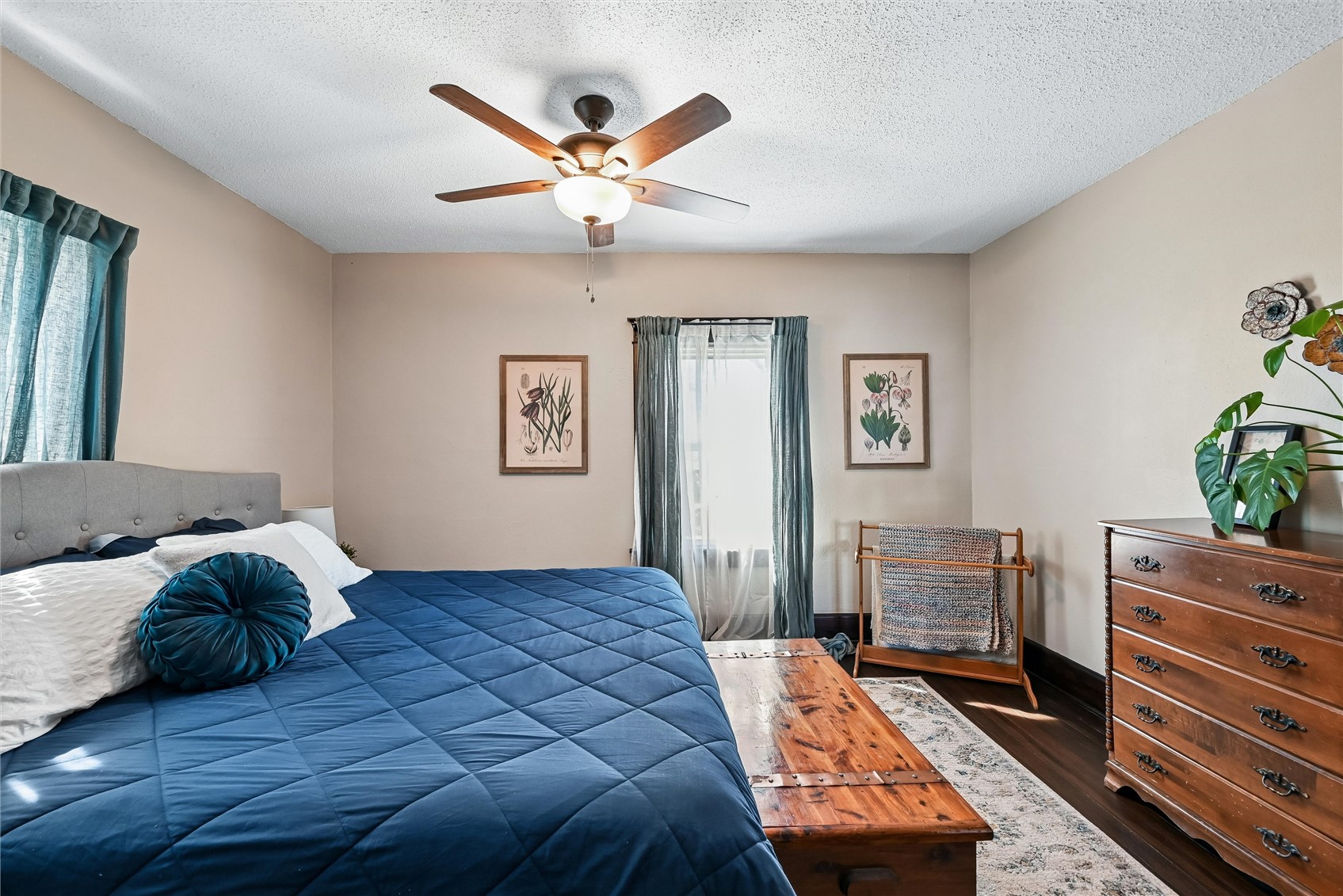 2859 51st Street Walker IA 52352