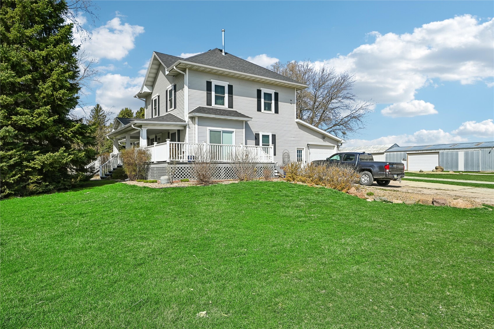 2859 51st Street Walker IA 52352