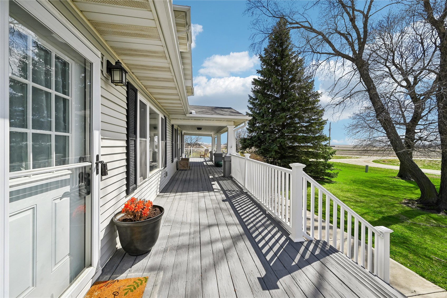 2859 51st Street Walker IA 52352