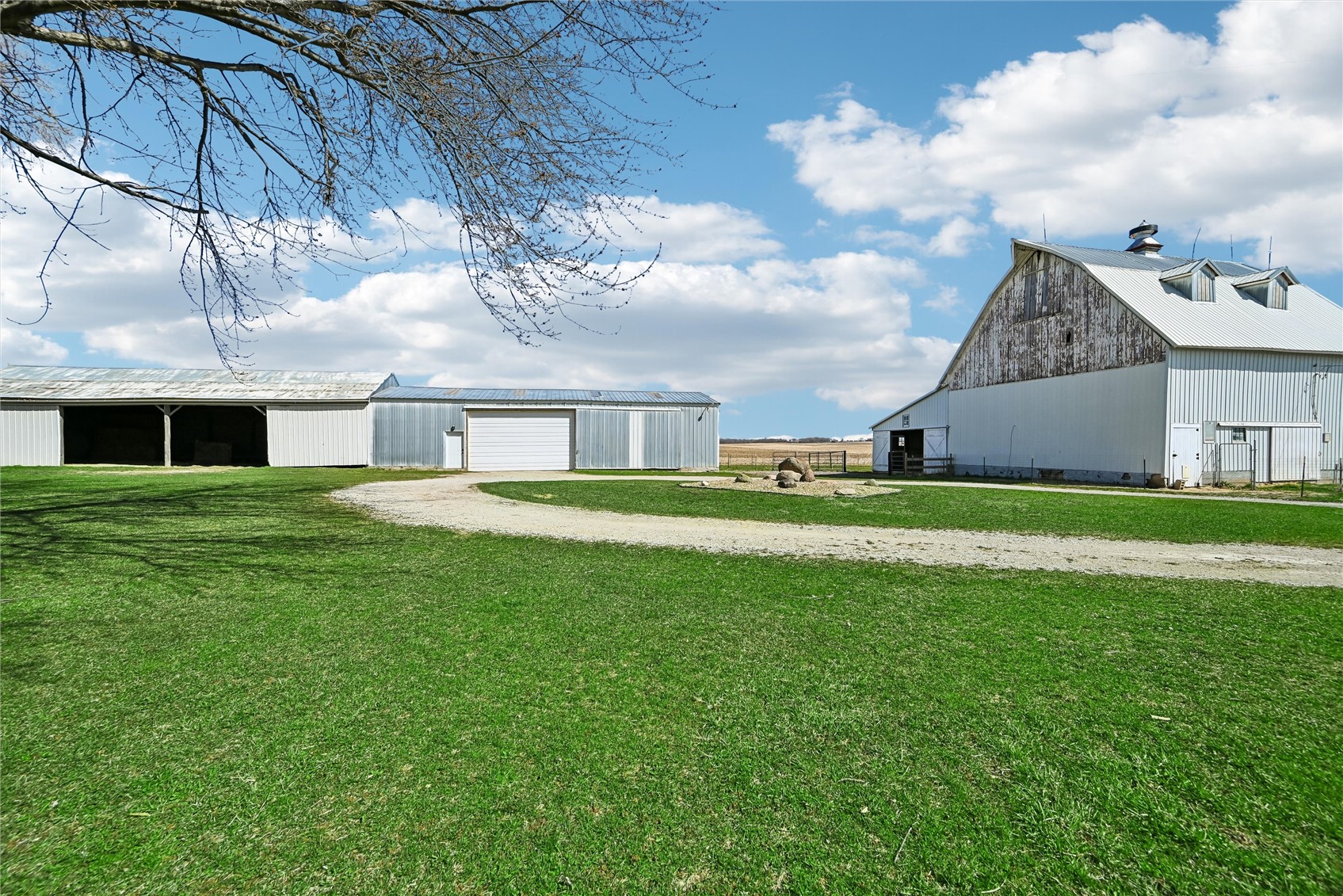 2859 51st Street Walker IA 52352