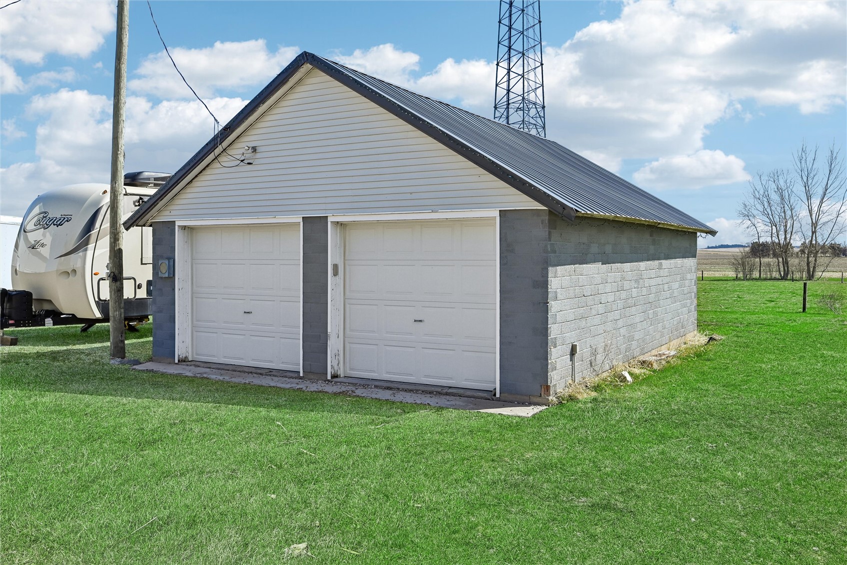 2859 51st Street Walker IA 52352
