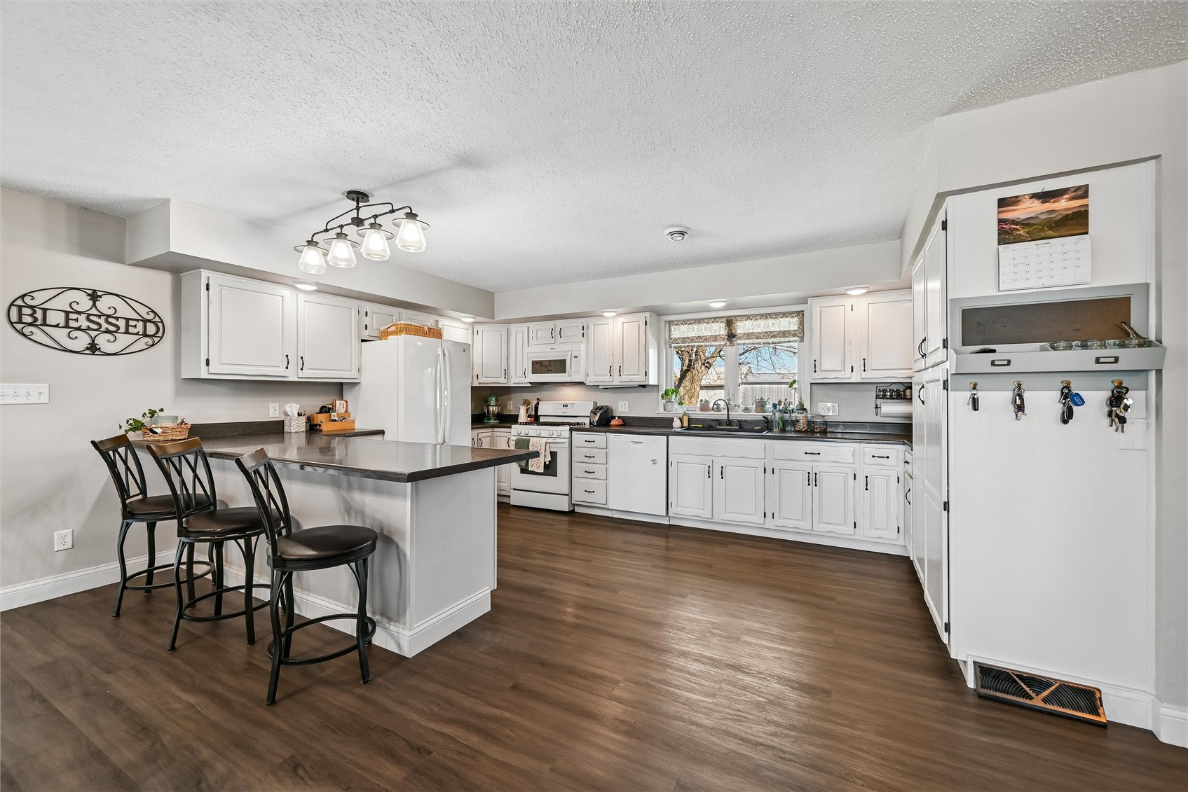 2859 51st Street Walker IA 52352