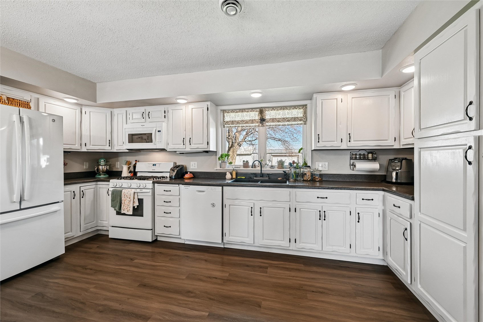 2859 51st Street Walker IA 52352