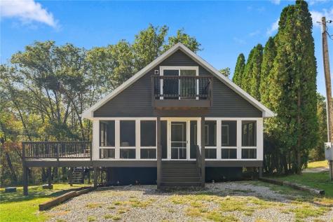 4068 Western Drive Brooklyn IA 52211