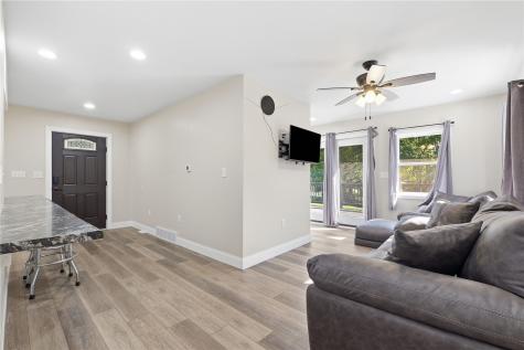 4068 Western Drive Brooklyn IA 52211