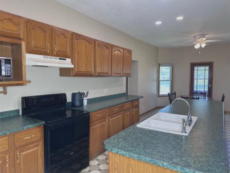 110 12th Street SE Oelwein IA 50662