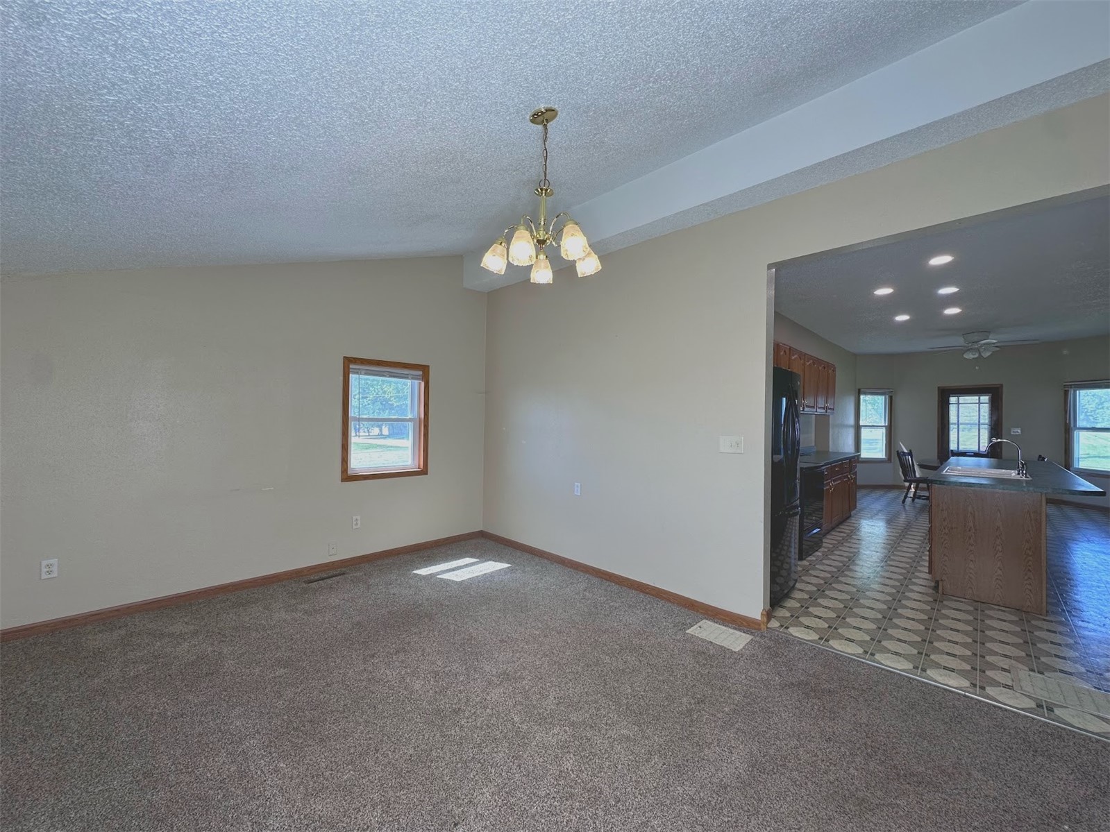 110 12th Street SE Oelwein IA 50662