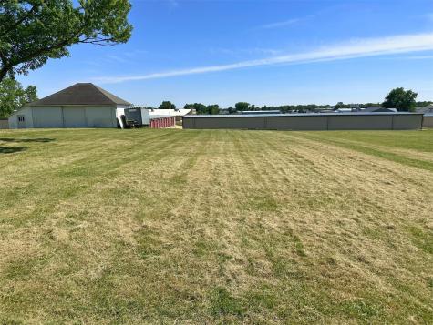 110 12th Street SE Oelwein IA 50662