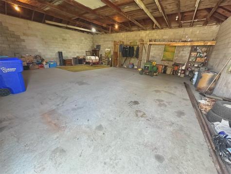 110 12th Street SE Oelwein IA 50662