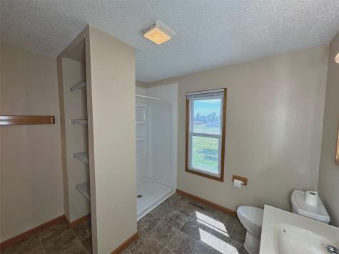 110 12th Street SE Oelwein IA 50662