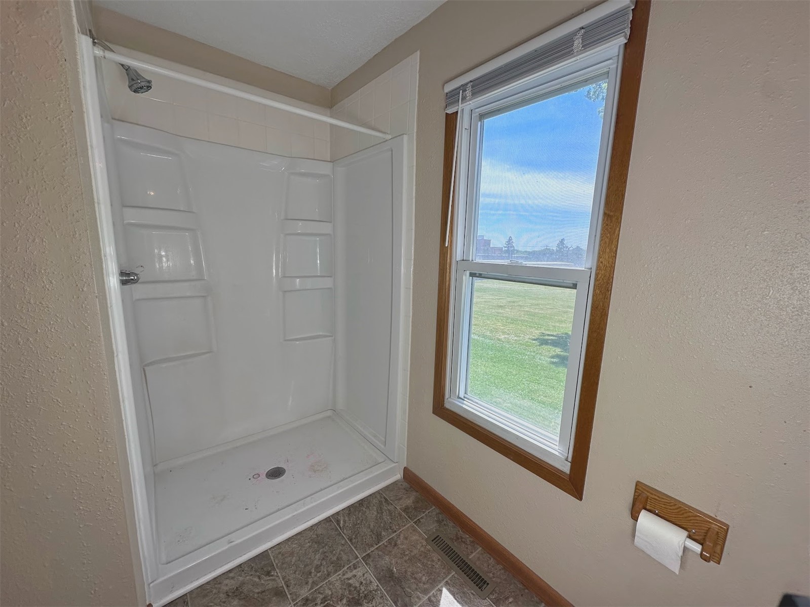 110 12th Street SE Oelwein IA 50662
