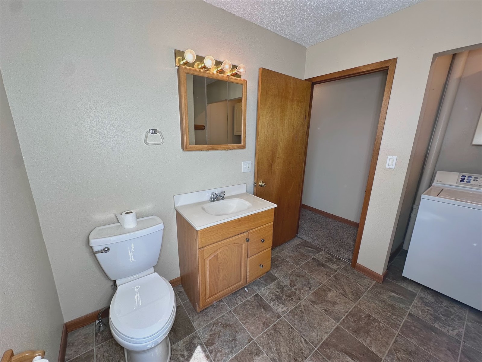 110 12th Street SE Oelwein IA 50662