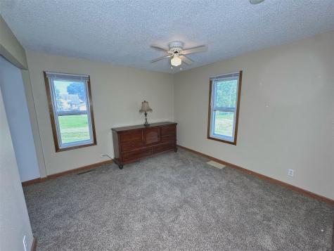 110 12th Street SE Oelwein IA 50662