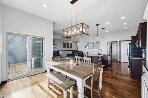 702 Raymond Drive Solon IA 52333
