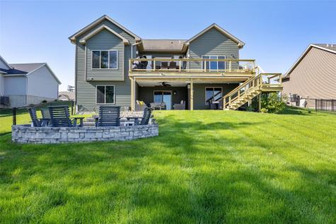 702 Raymond Drive Solon IA 52333