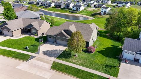 702 Raymond Drive Solon IA 52333