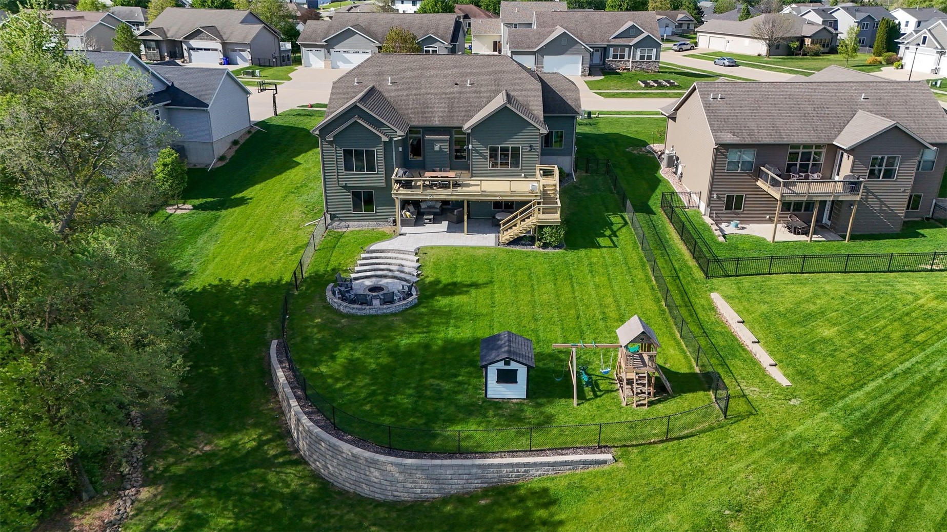 702 Raymond Drive Solon IA 52333