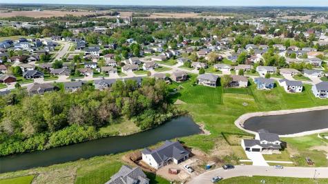 702 Raymond Drive Solon IA 52333