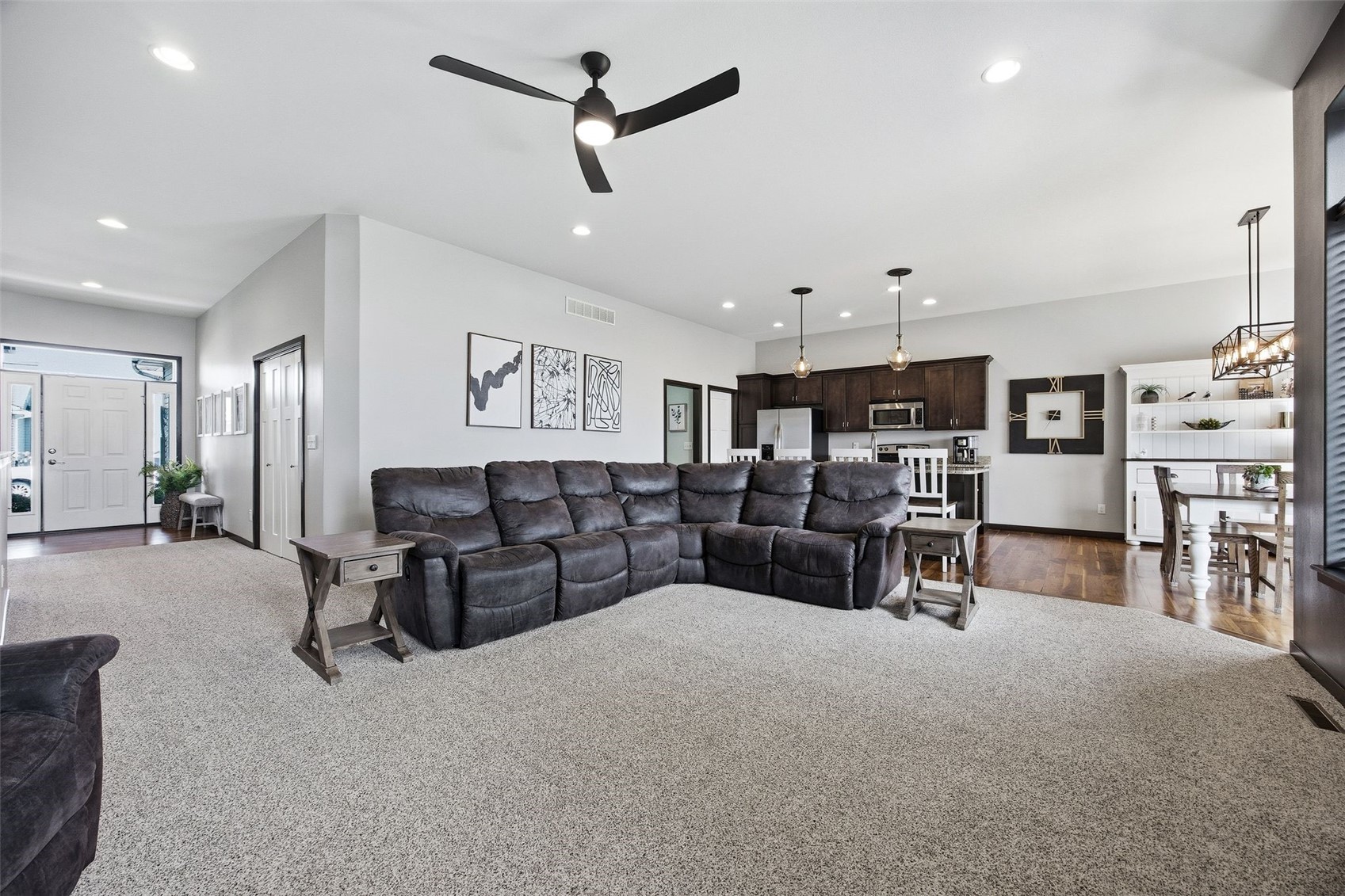 702 Raymond Drive Solon IA 52333