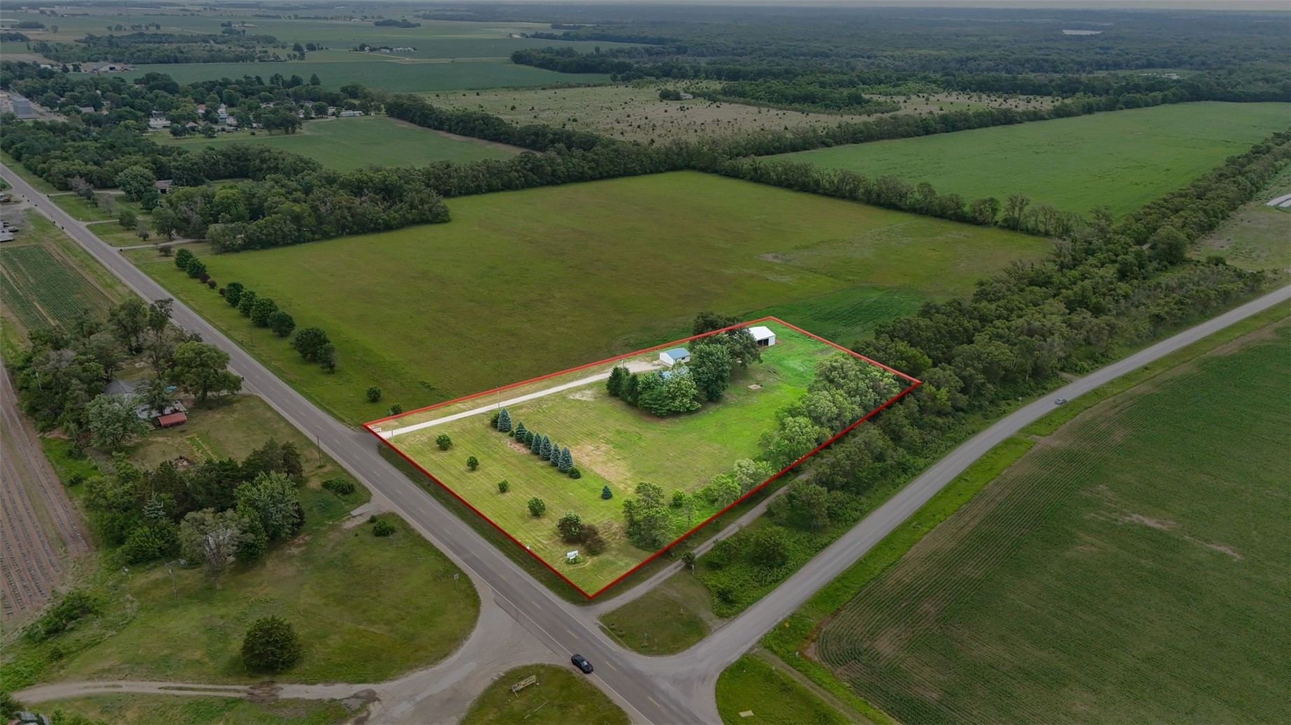 604 S Todds Ferry Conesville IA 52739