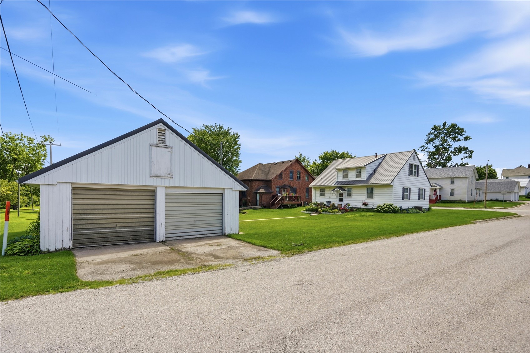 404 Hall Avenue Lowden IA 52255