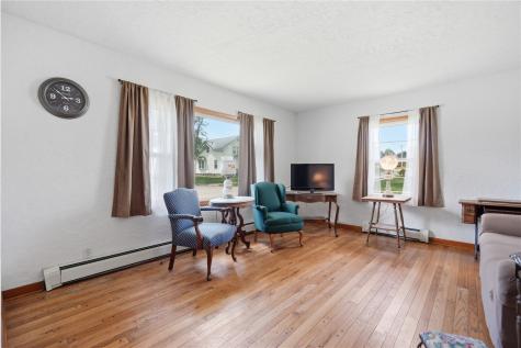 404 Hall Avenue Lowden IA 52255