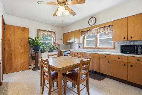 404 Hall Avenue Lowden IA 52255