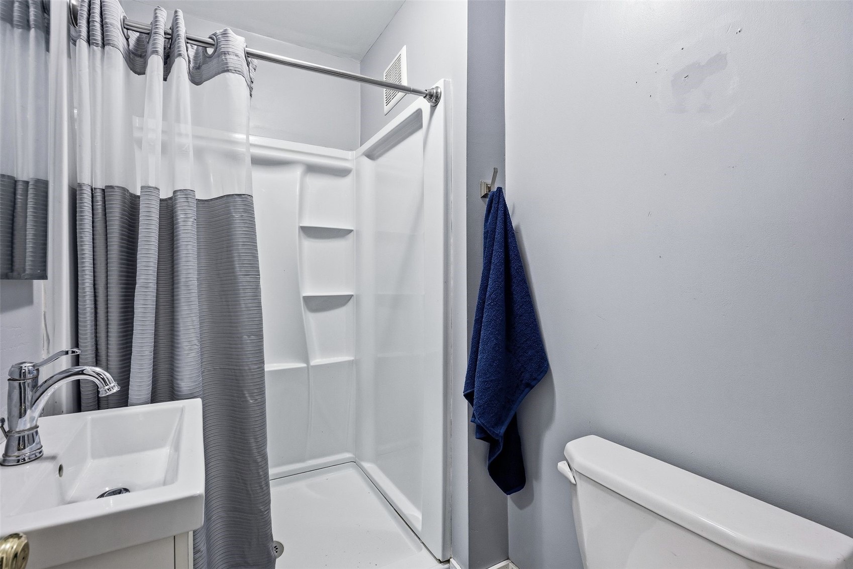 1128 I Avenue NE Cedar Rapids IA 52402
