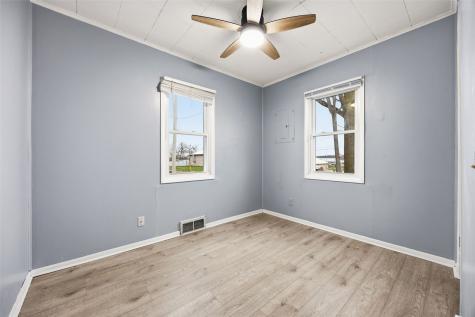 1128 I Avenue NE Cedar Rapids IA 52402