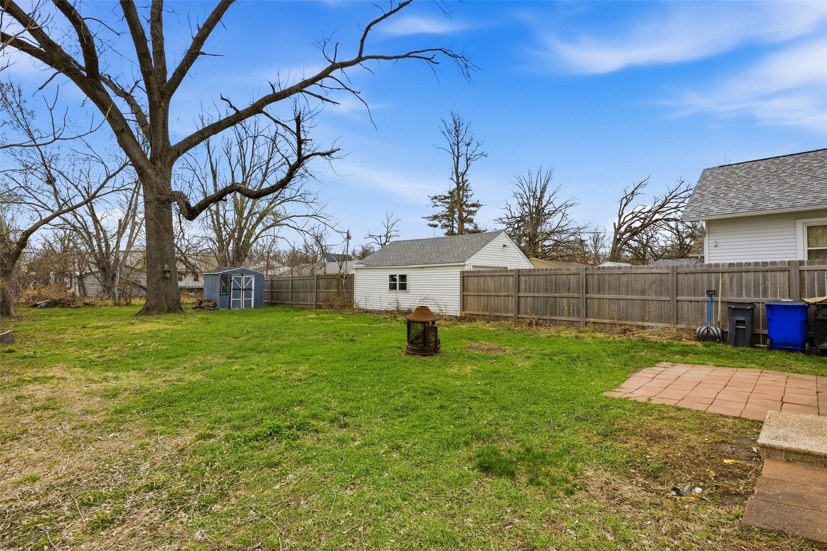 1128 I Avenue NE Cedar Rapids IA 52402