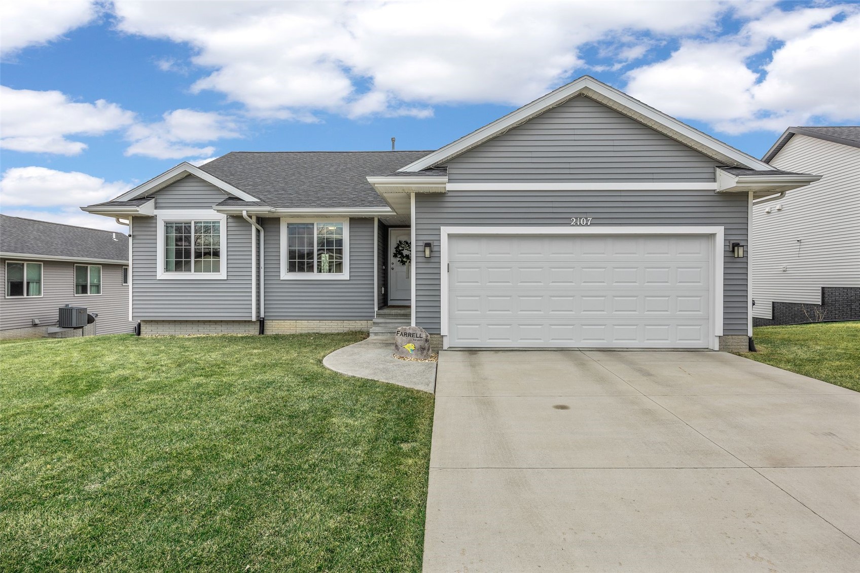 2107 Holly Meadow Avenue SW Cedar Rapids IA 52404
