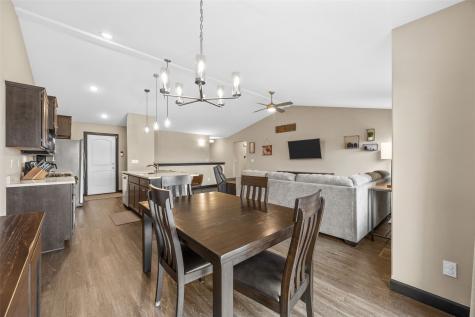 2107 Holly Meadow Avenue SW Cedar Rapids IA 52404