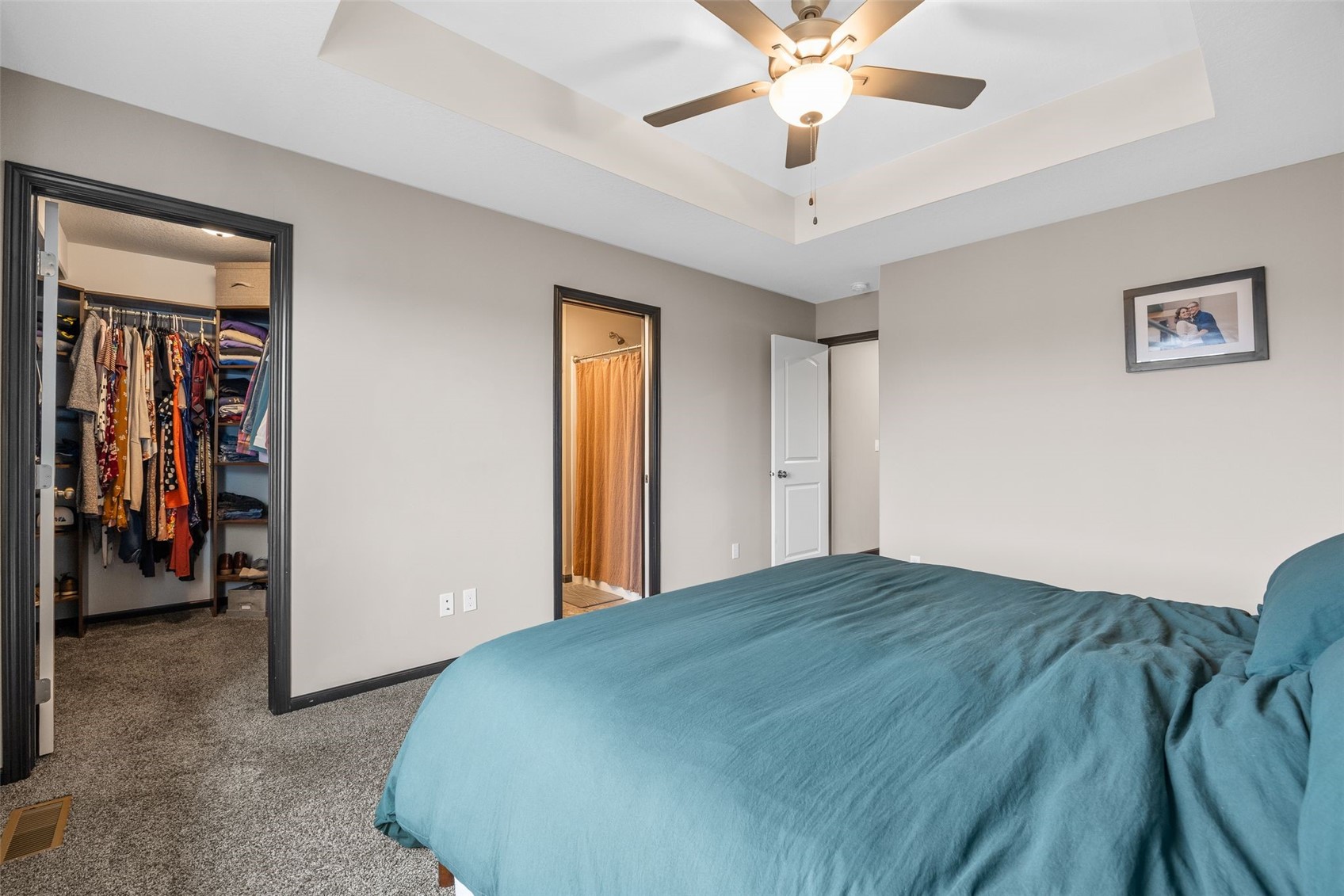 2107 Holly Meadow Avenue SW Cedar Rapids IA 52404