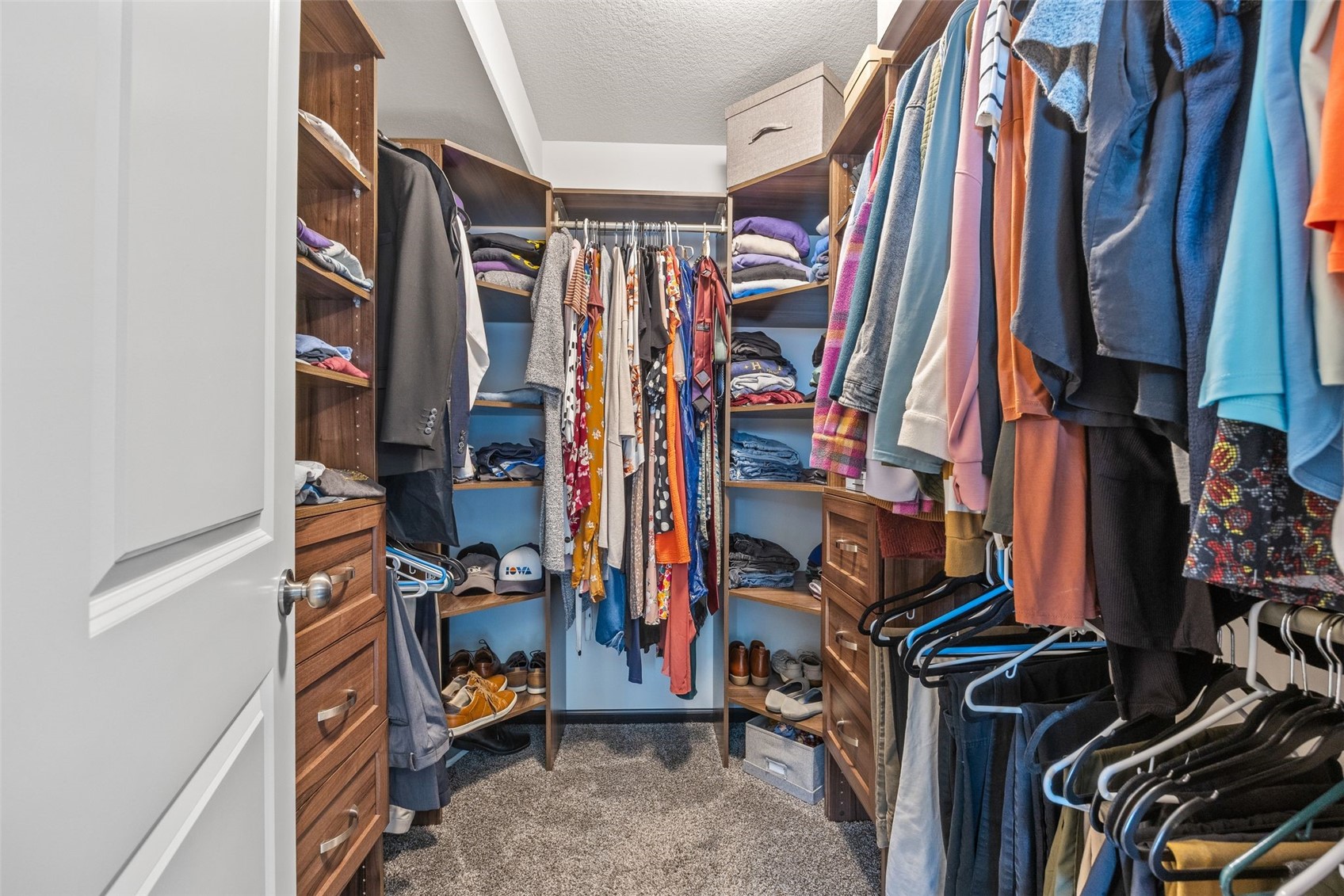 2107 Holly Meadow Avenue SW Cedar Rapids IA 52404