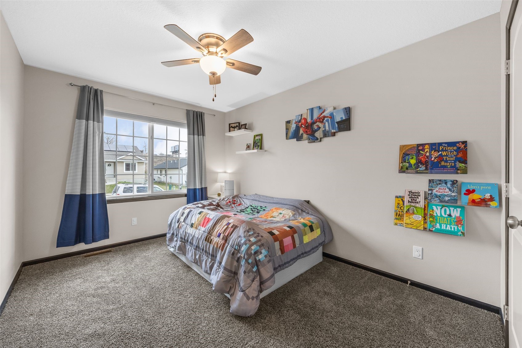 2107 Holly Meadow Avenue SW Cedar Rapids IA 52404