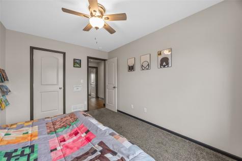 2107 Holly Meadow Avenue SW Cedar Rapids IA 52404
