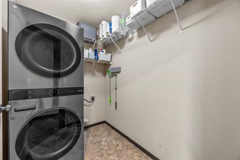 2107 Holly Meadow Avenue SW Cedar Rapids IA 52404