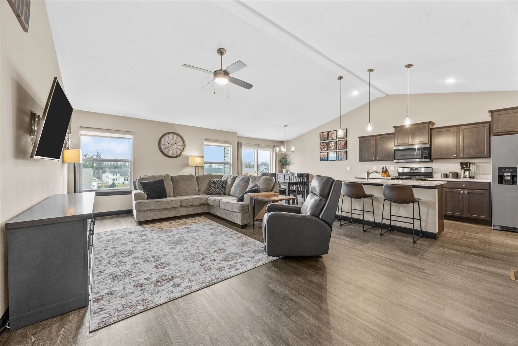 2107 Holly Meadow Avenue SW Cedar Rapids IA 52404