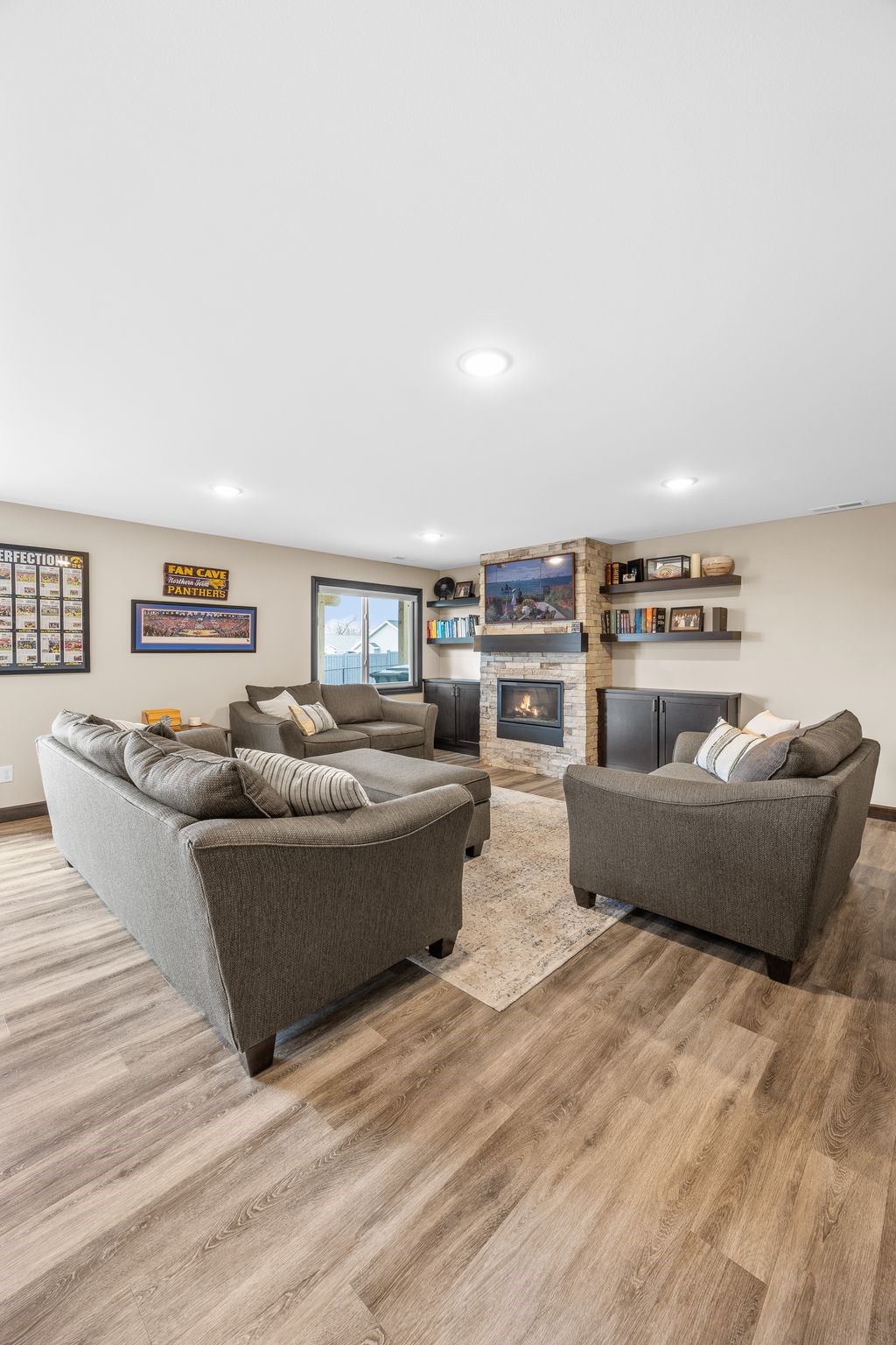 2107 Holly Meadow Avenue SW Cedar Rapids IA 52404