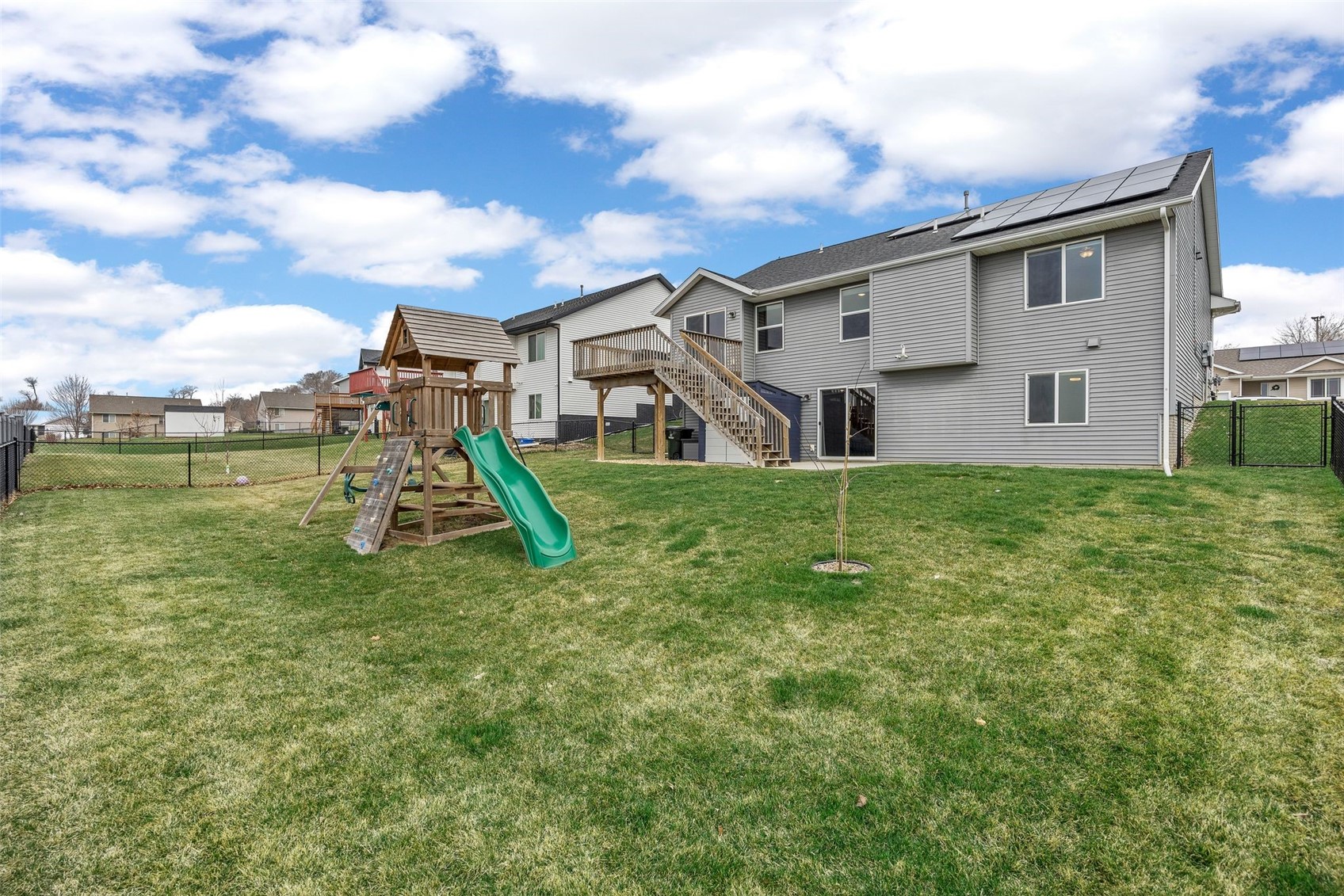 2107 Holly Meadow Avenue SW Cedar Rapids IA 52404