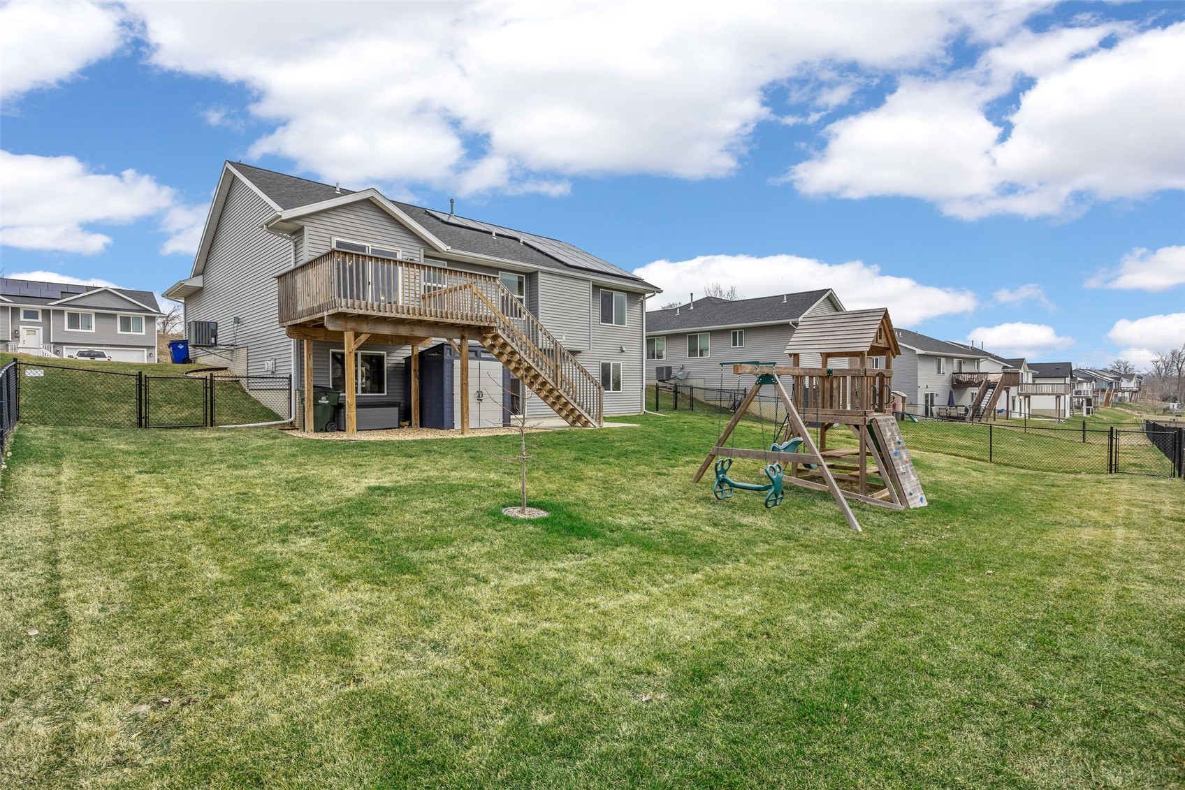 2107 Holly Meadow Avenue SW Cedar Rapids IA 52404
