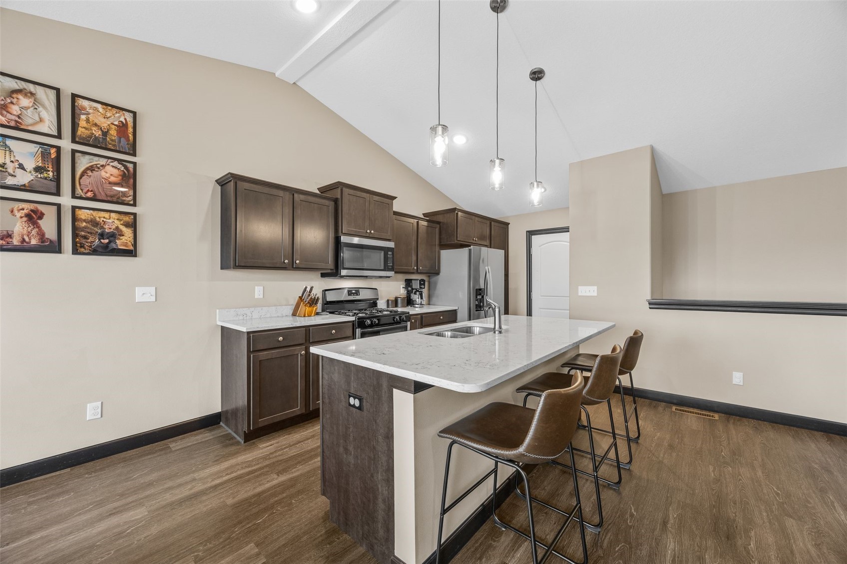2107 Holly Meadow Avenue SW Cedar Rapids IA 52404