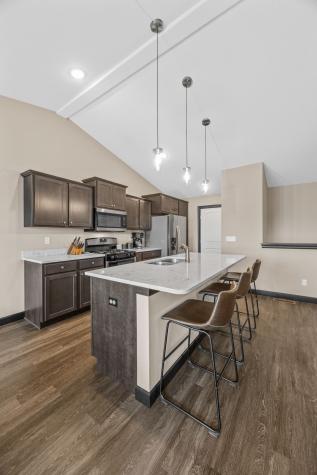 2107 Holly Meadow Avenue SW Cedar Rapids IA 52404