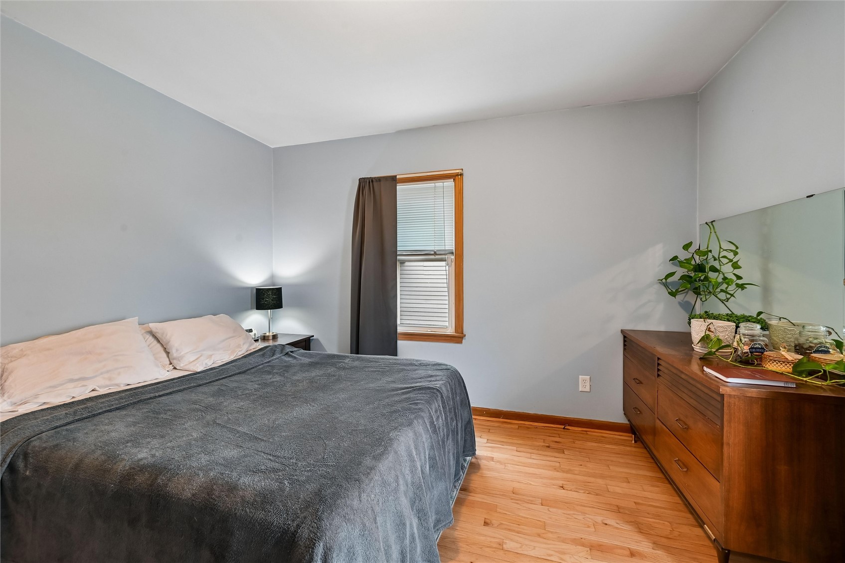 813 Oakland Road NE Cedar Rapids IA 52402