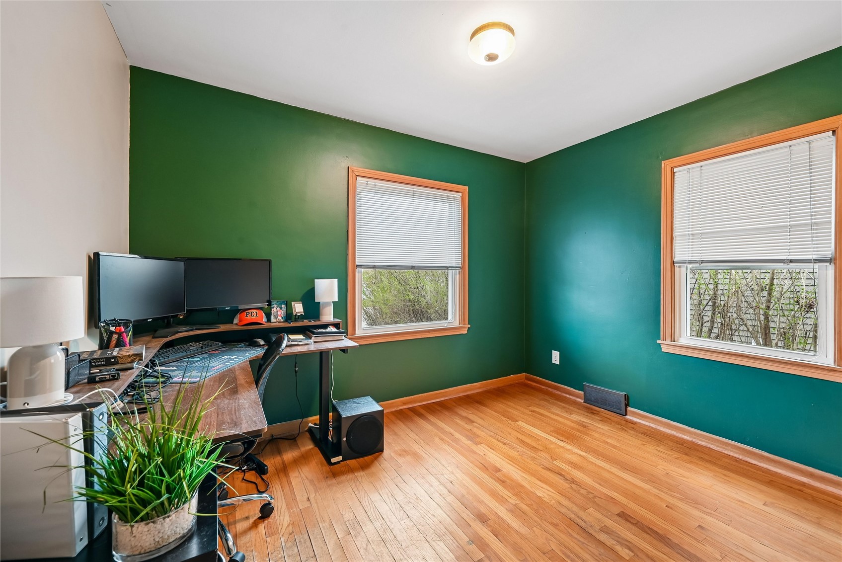 813 Oakland Road NE Cedar Rapids IA 52402