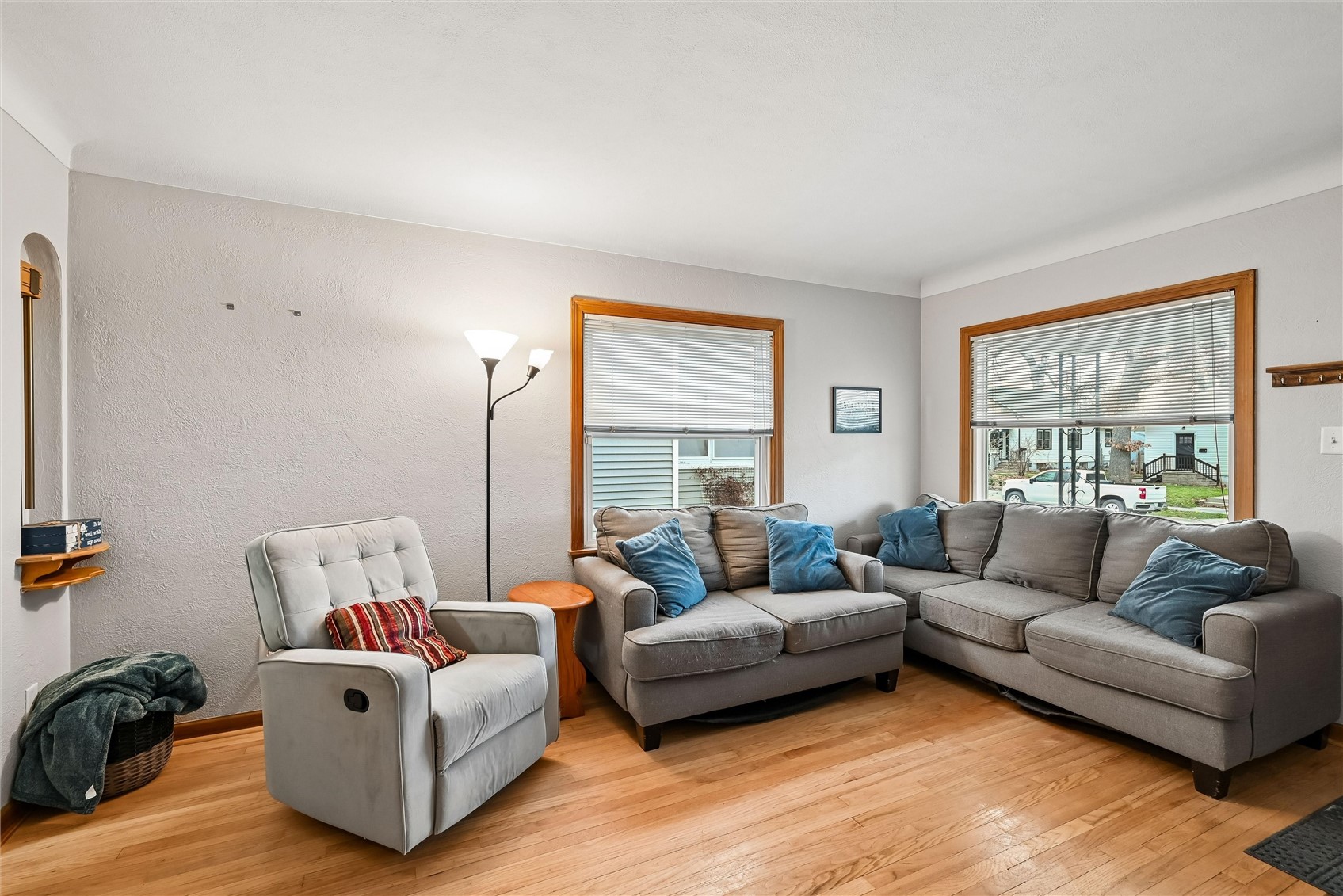 813 Oakland Road NE Cedar Rapids IA 52402