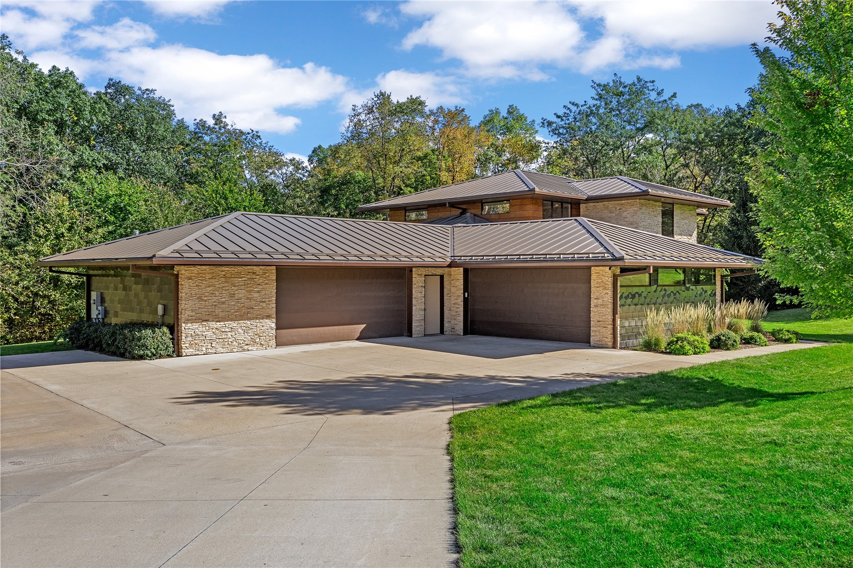 2296 Deer Run NE North Liberty IA 52317