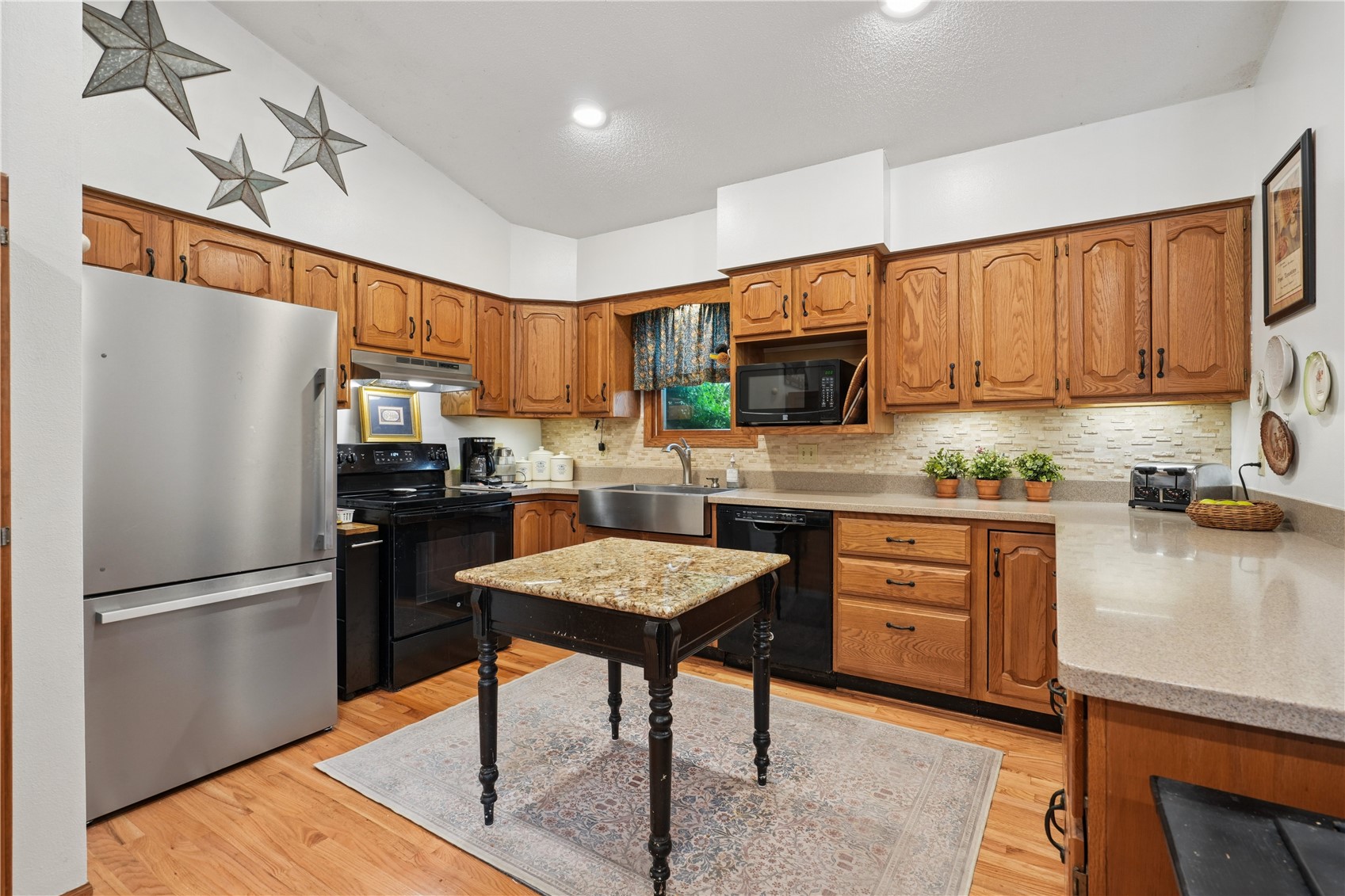206 220th Trail South Amana IA 52334