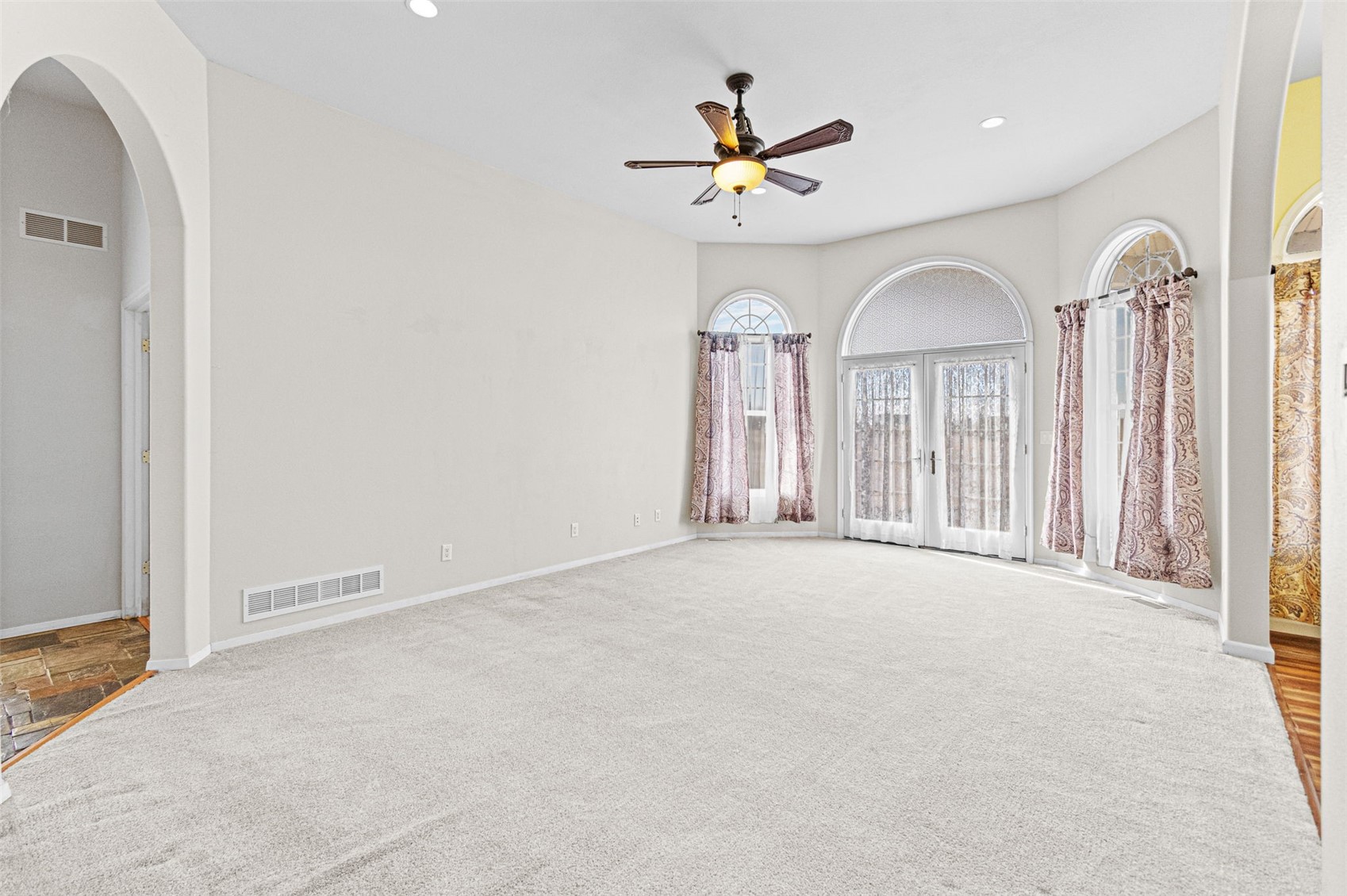 2245 288th Drive Williamsburg IA 52361