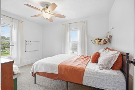 225 N Cass IA 50681
